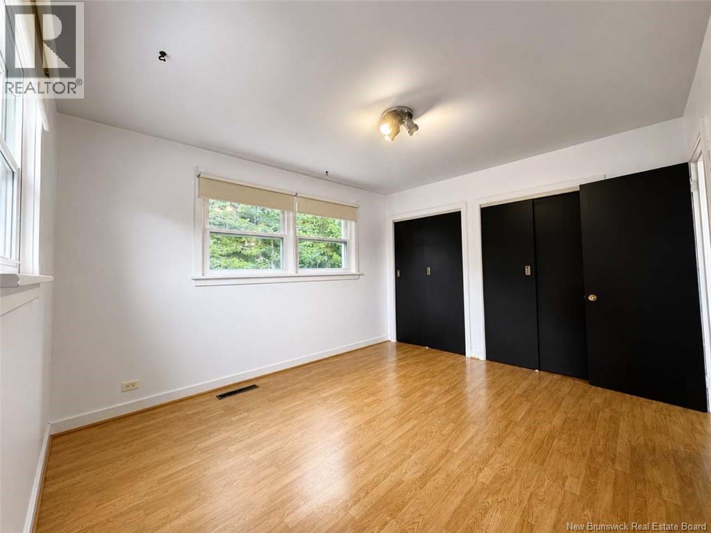 512 Riverview Street - 12