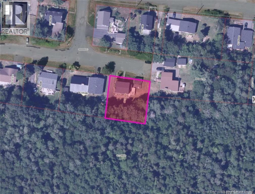 512 Riverview Street - 30