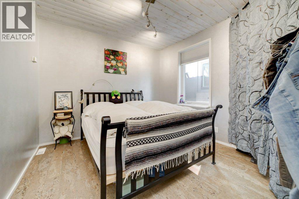 8137 19 Avenue - Image 15