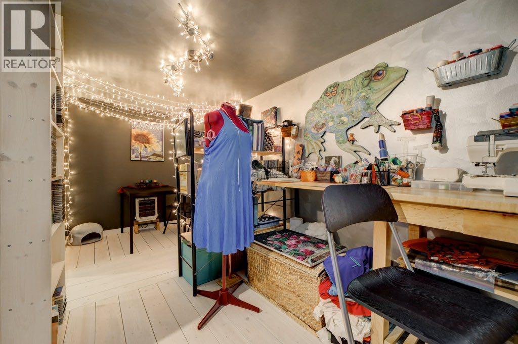 8137 19 Avenue - Image 20