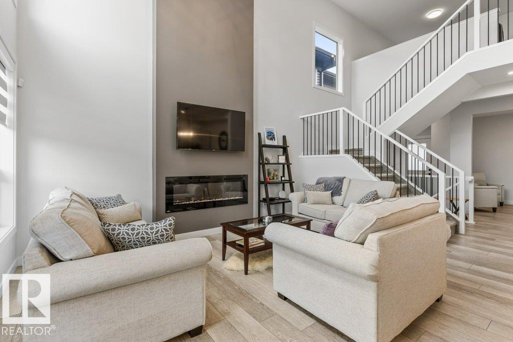 79 ROYAL ST - Image 11