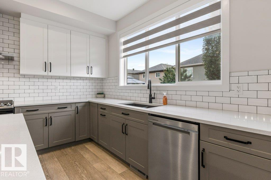 79 ROYAL ST - Image 17