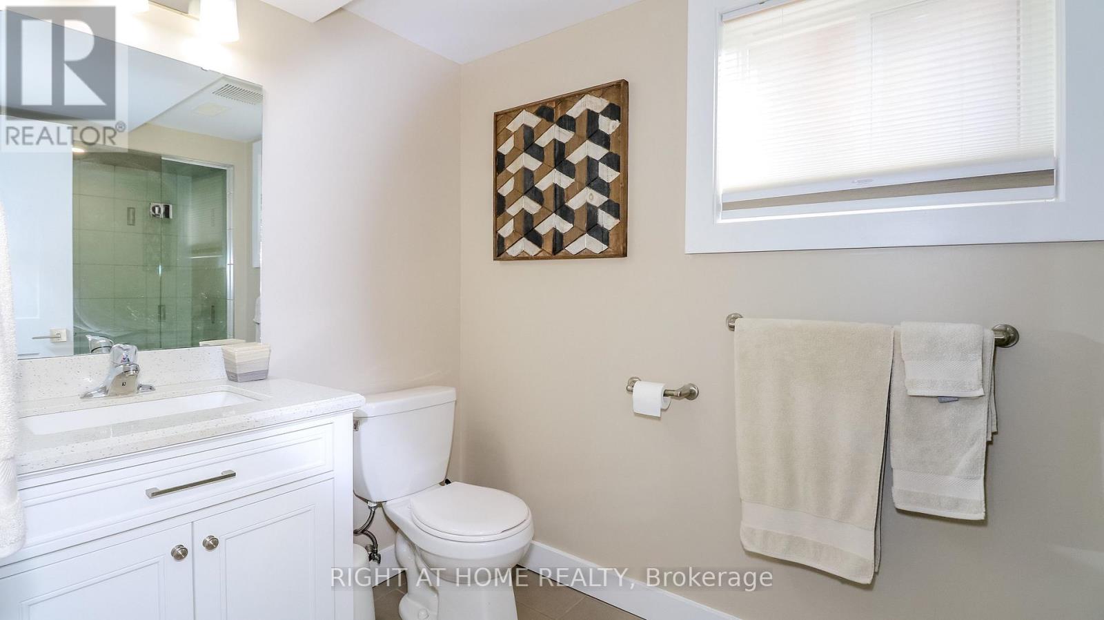 15 HIGHVIEW ROAD - 15