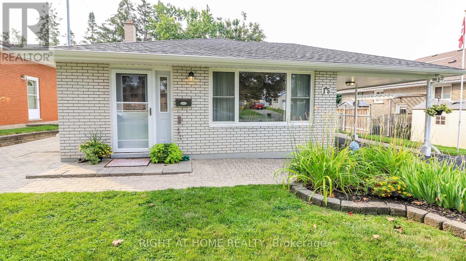 15 HIGHVIEW ROAD - 2