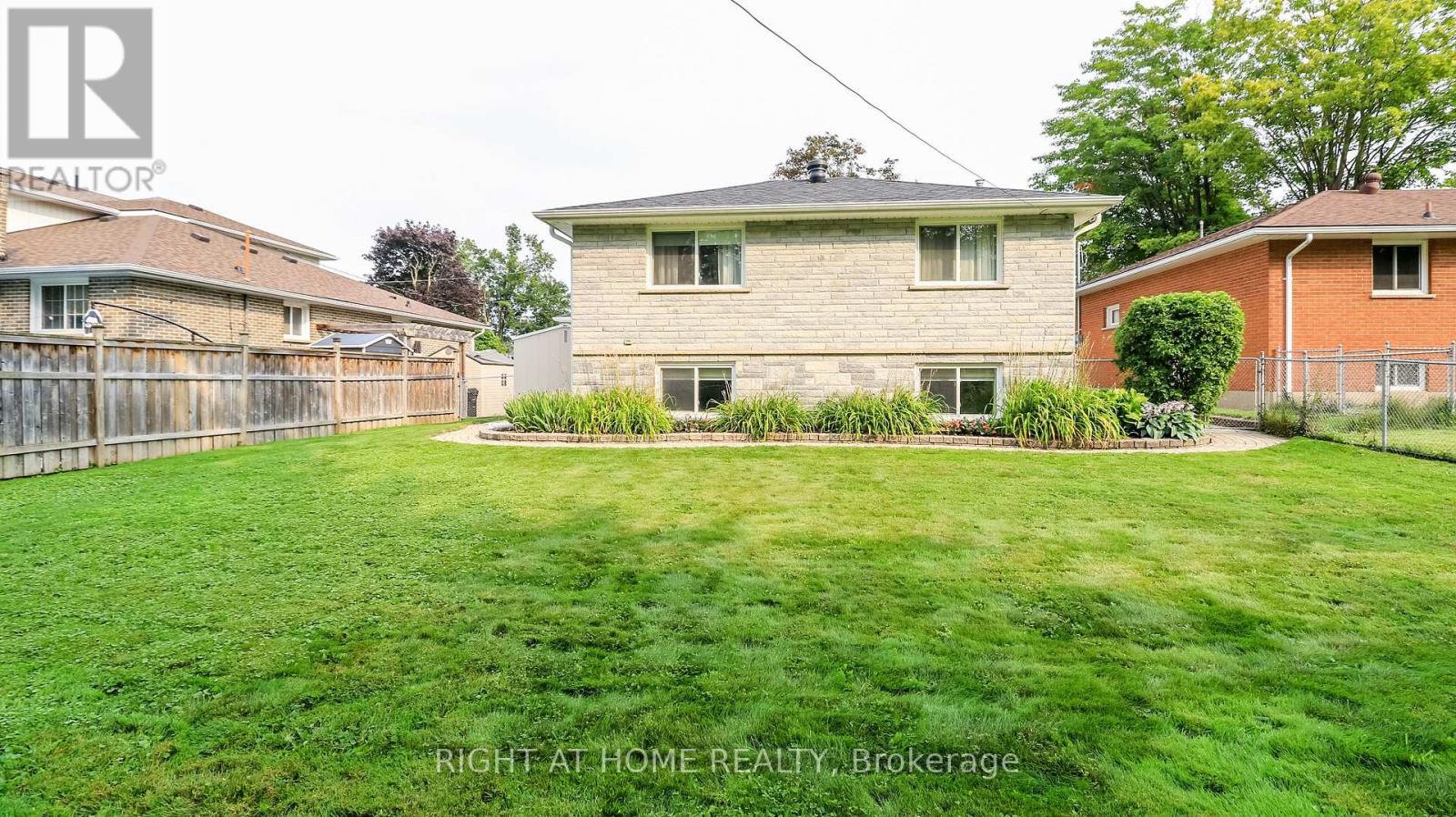 15 HIGHVIEW ROAD - 22