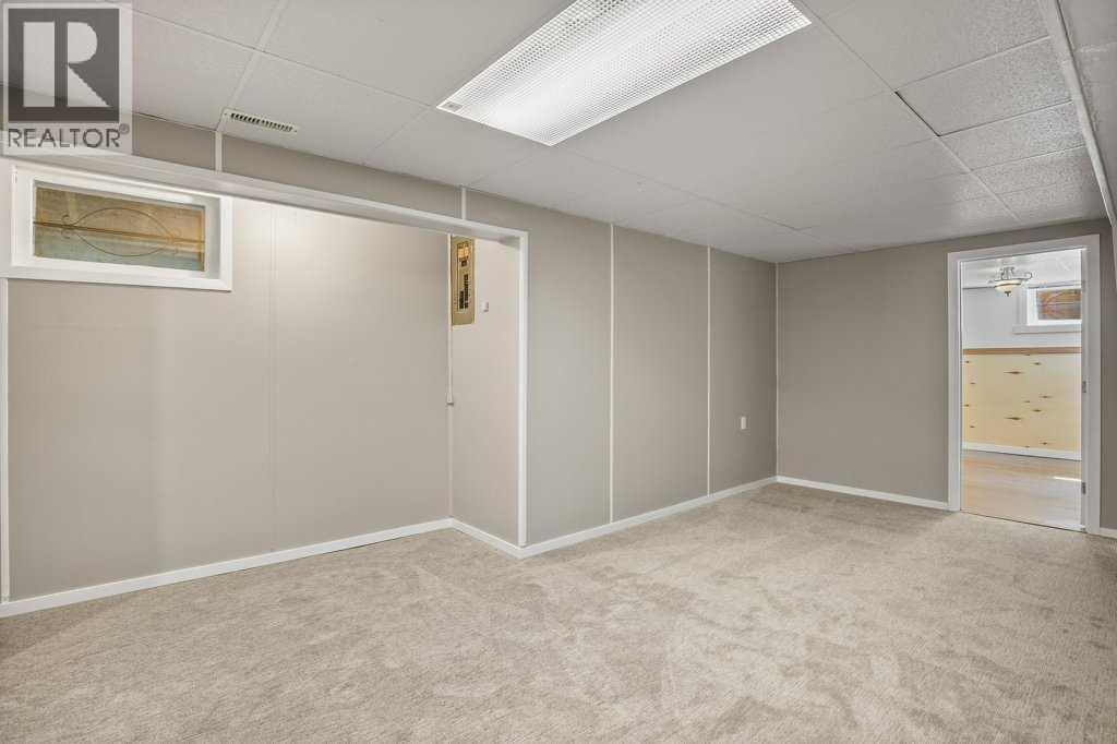5330 42A Avenue - Image 15