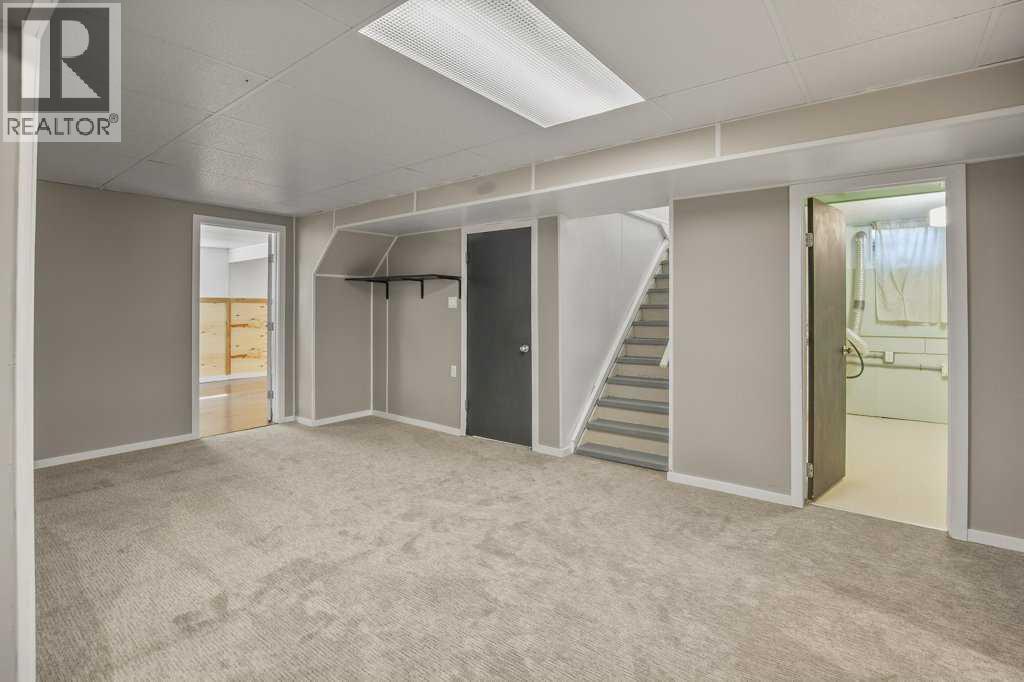 5330 42A Avenue - Image 16