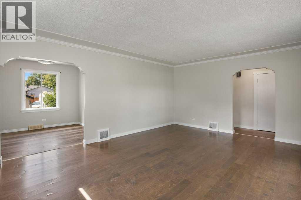 5330 42A Avenue - Image 5
