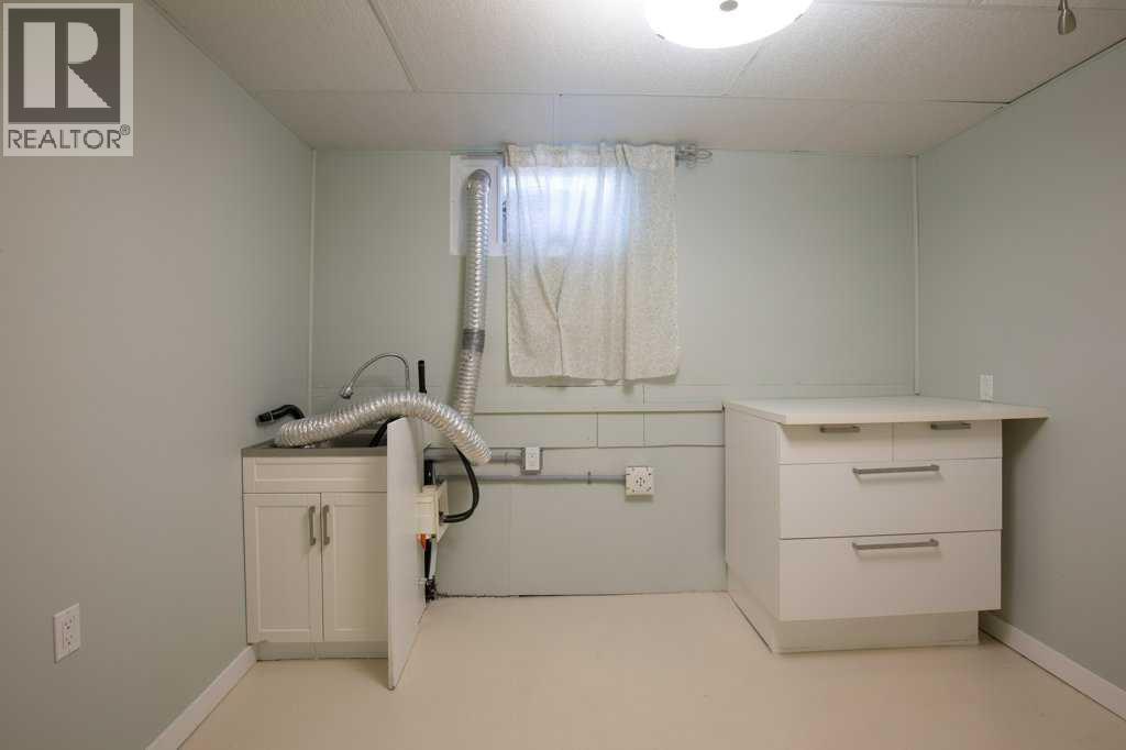 5330 42A Avenue - Image 23