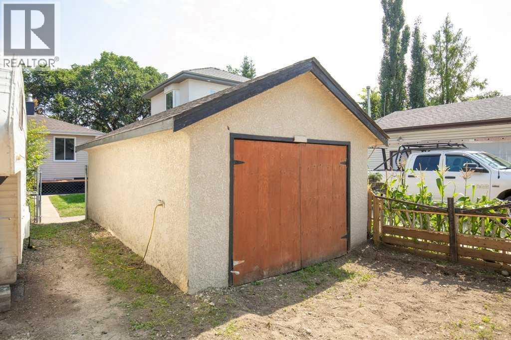 5330 42A Avenue - Image 42