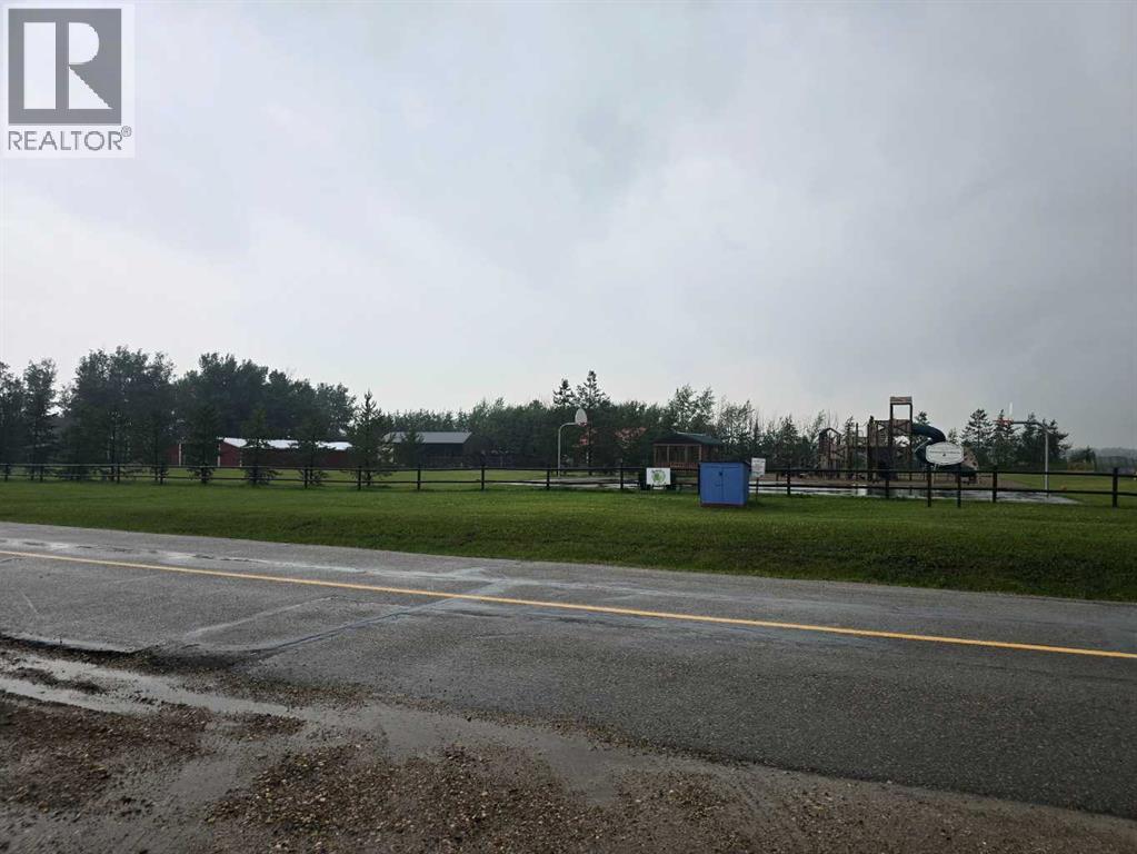 305, 72133 Range Road 11 - 14