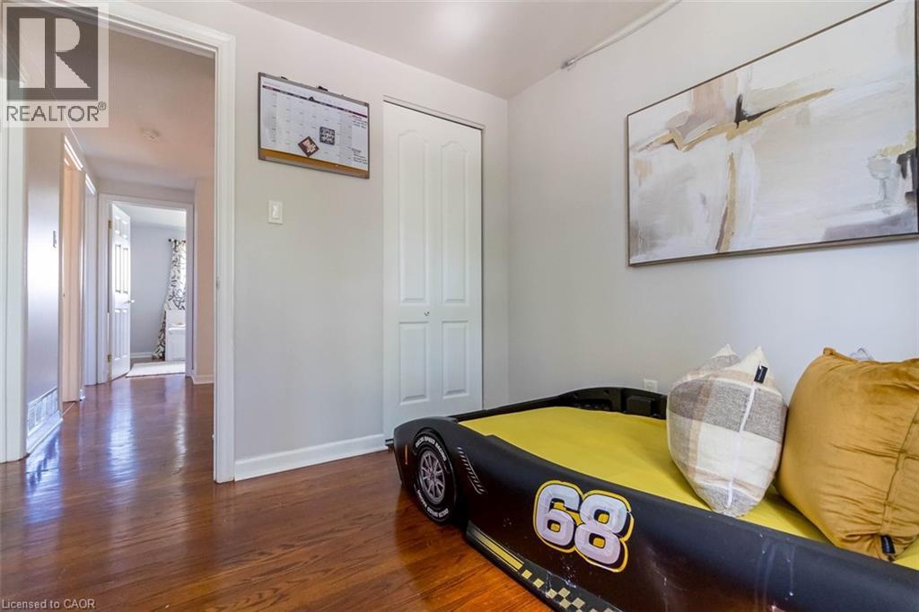 111 LARCH Street - Image 33