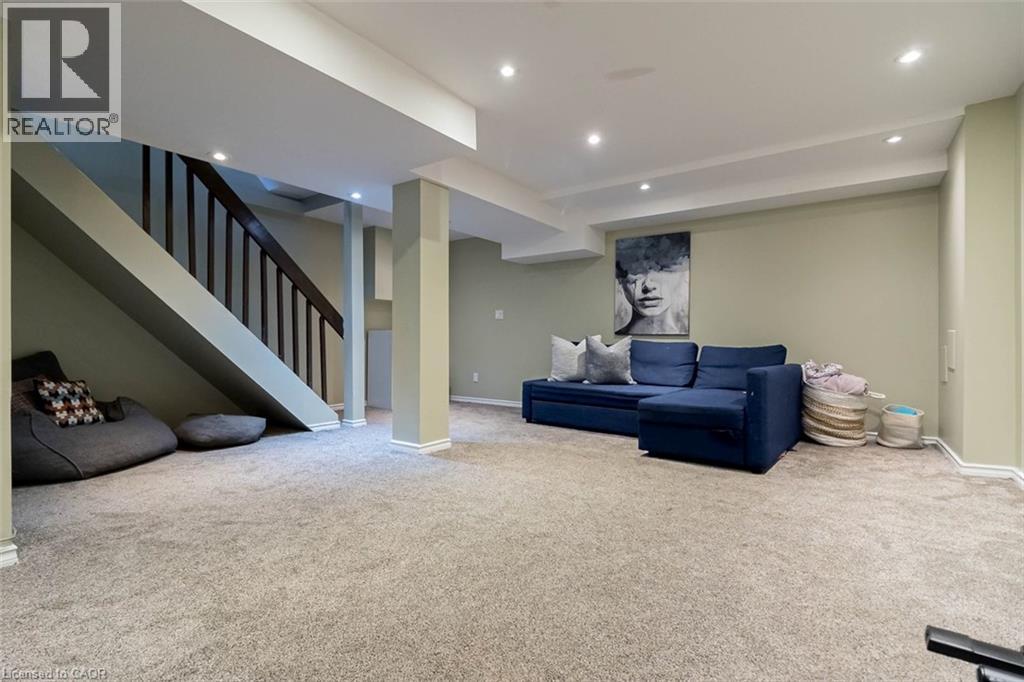 111 LARCH Street - Image 38
