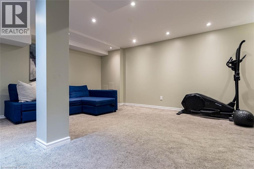 111 LARCH Street - Image 39