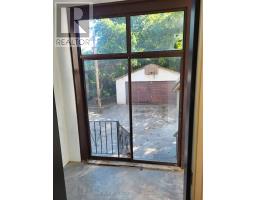 Main Floor - 195 Oakmount Road N, Toronto, ON M6P2N1 Photo 6