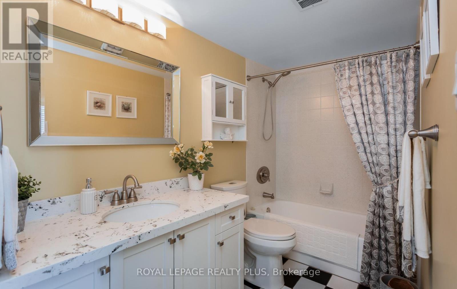 #1610 20 MCFARLANE DRIVE - 22