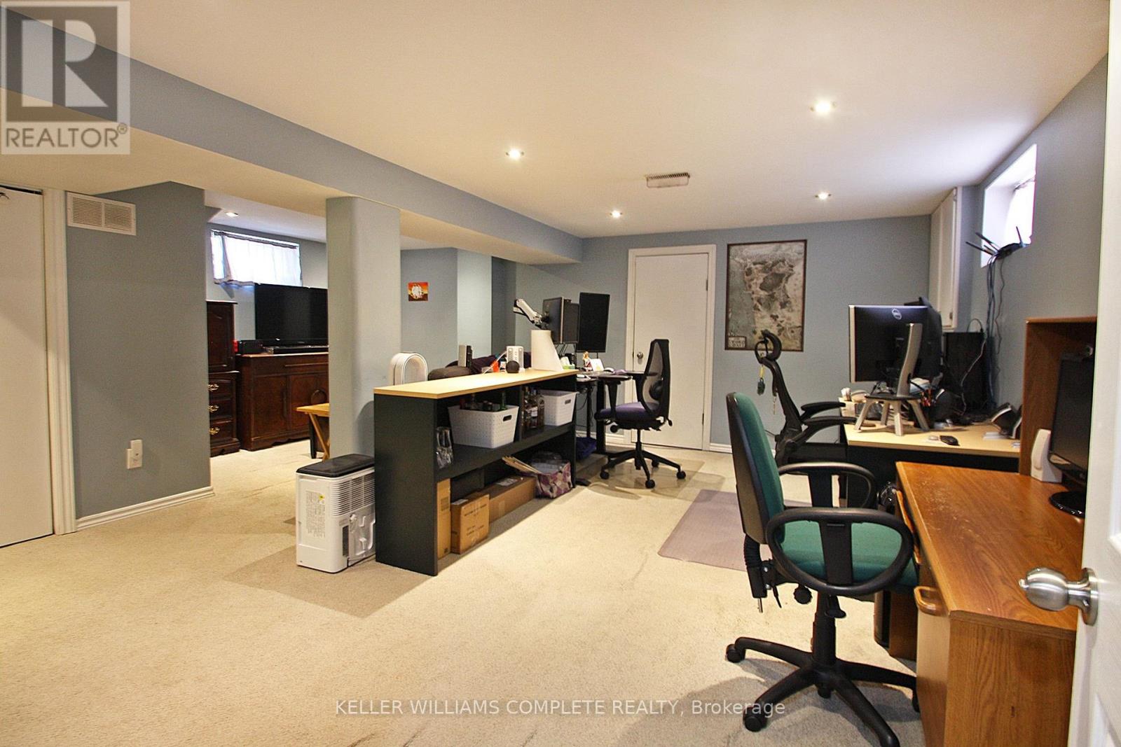 7 LAMPTON PLACE - 28