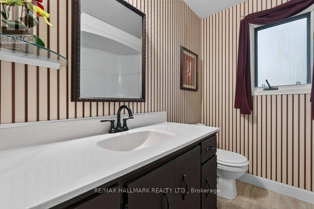 #1 75 VENTURA DRIVE - Image 15