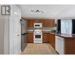 18 - 22 Jenny Crescent, West Lincoln, ON L0R2A0 Photo 8