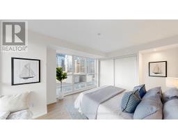 2205 - 761 Bay Street, Toronto, ON M5G2R2 Photo 14