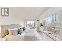 2205 - 761 Bay Street, Toronto, ON M5G2R2 Photo 15