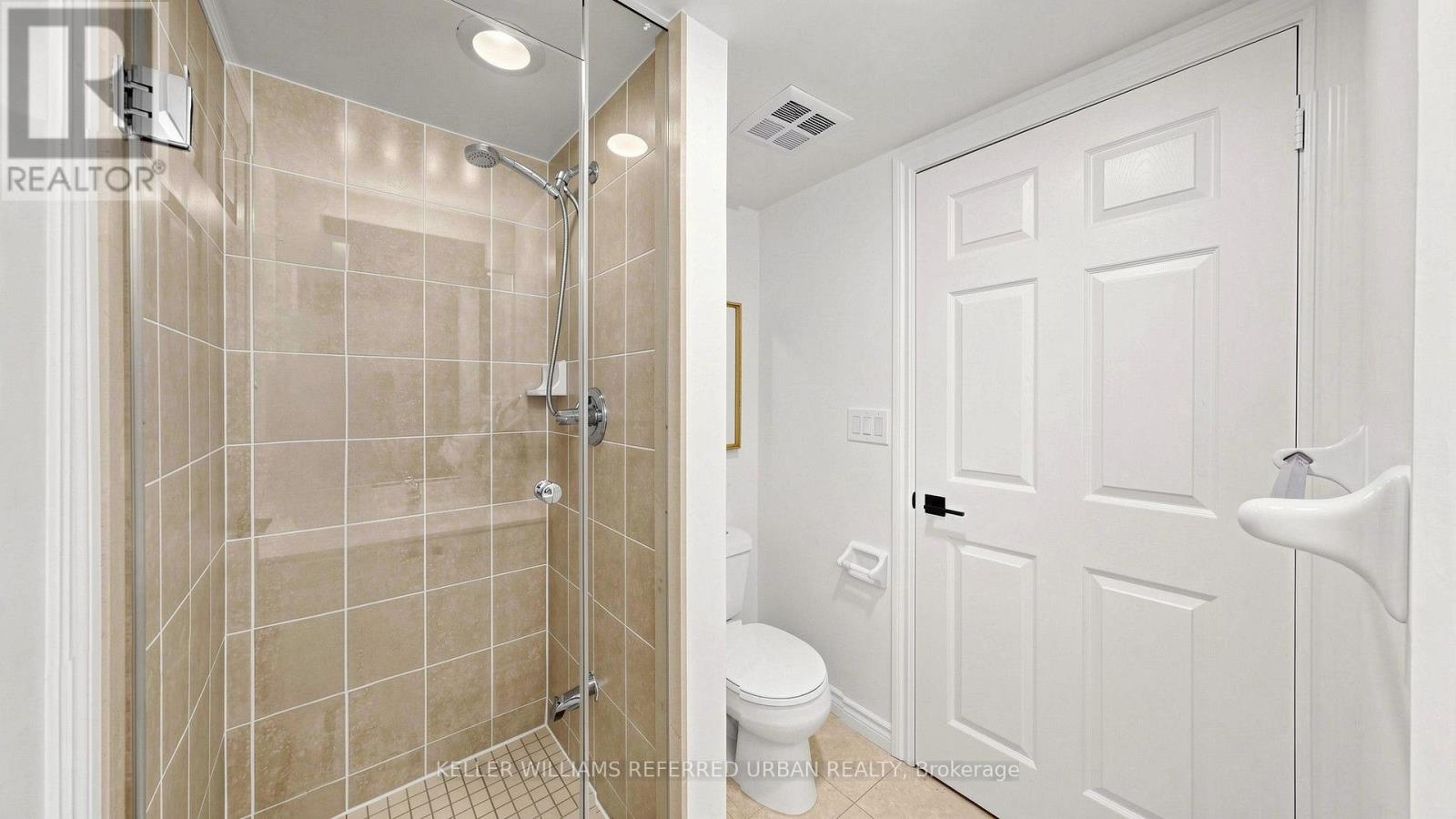 #2205 761 BAY STREET - 20
