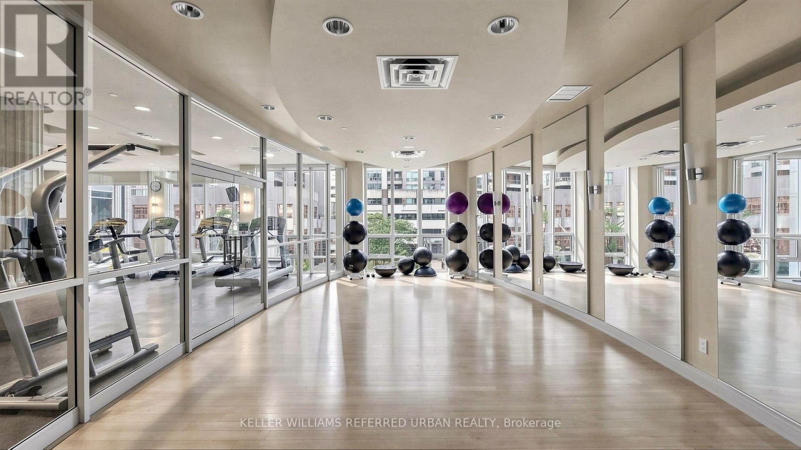 #2205 761 BAY STREET - Image 28