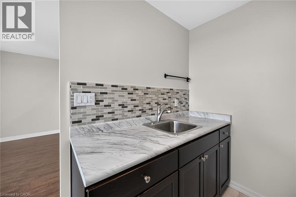 #1004 141 CATHARINE Street S - Image 12