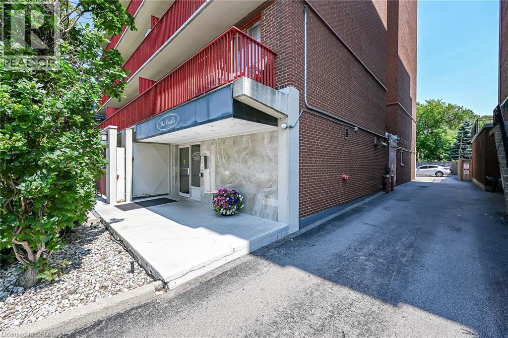#1004 141 CATHARINE Street S - 28