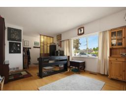 13022 101 Avenue, Surrey, BC V3T1L1 Photo 12