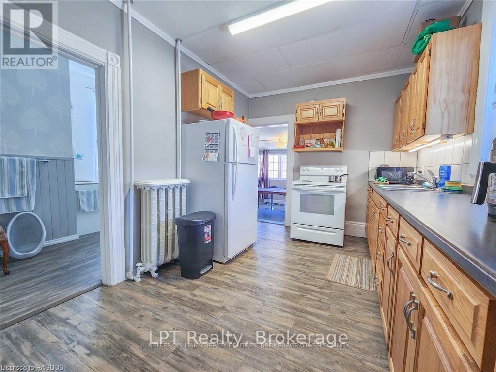 900 2ND AVENUE W - Image 14