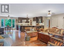 454 Highway 6, South Bruce Peninsula, ON N0H2T0 Photo 12