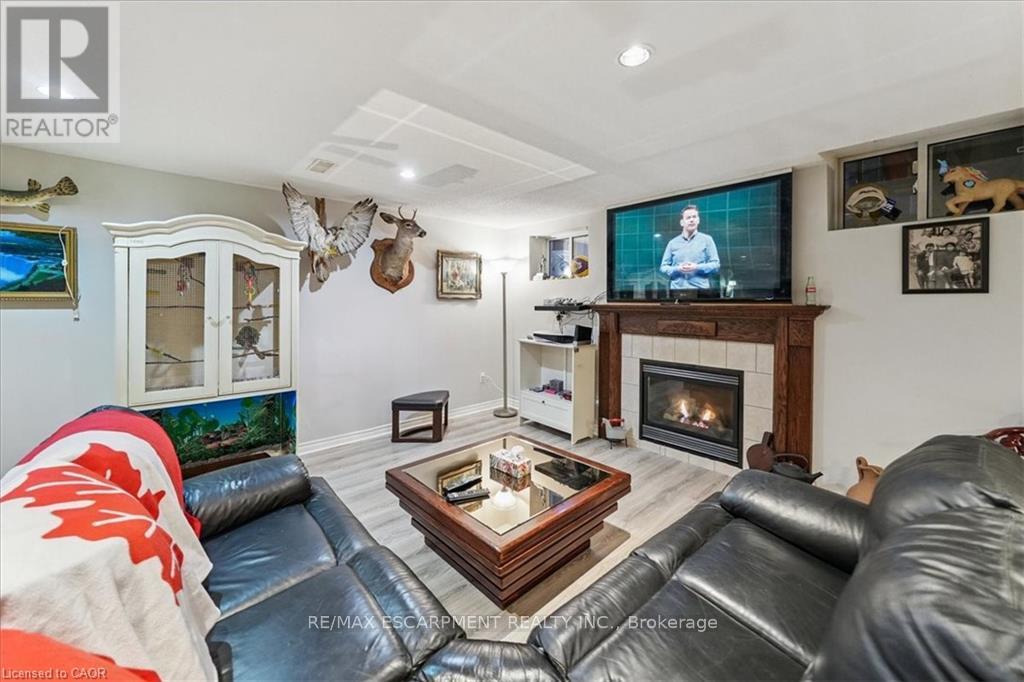 52 MISTYCREEK CRESCENT - Image 25