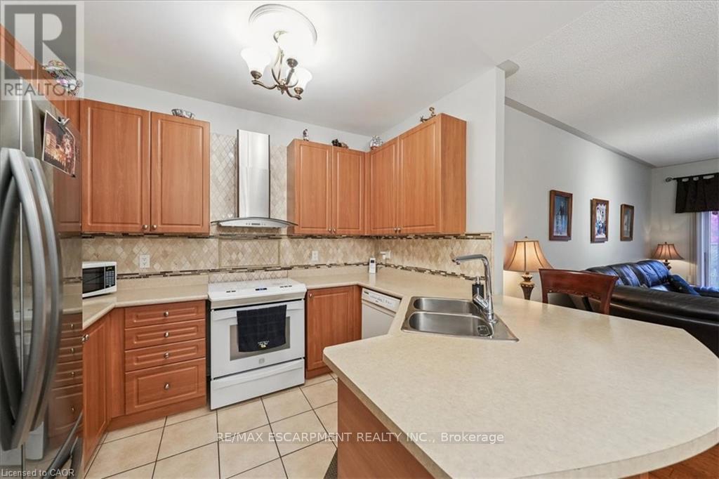 52 MISTYCREEK CRESCENT - 6