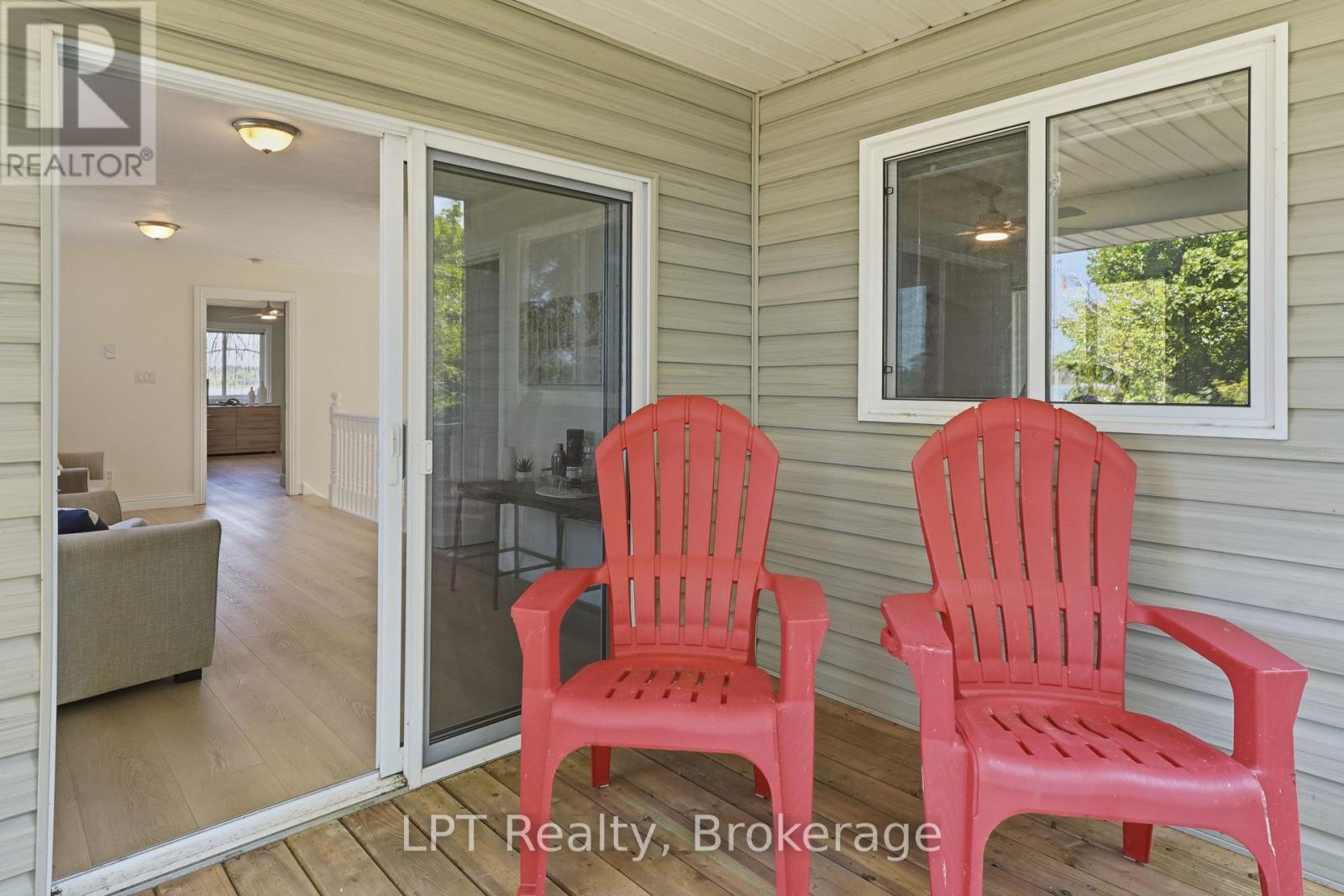 25 DOCK ROAD - Image 32