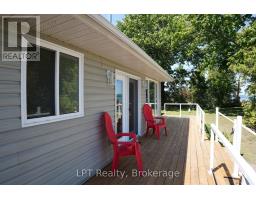 Living room - 25 Dock Road, South Bruce Peninsula, ON N0H2T0 Photo 8