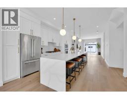 5pc Bathroom - 2625 29 Street Sw, Calgary, AB T3E2K6 Photo 7