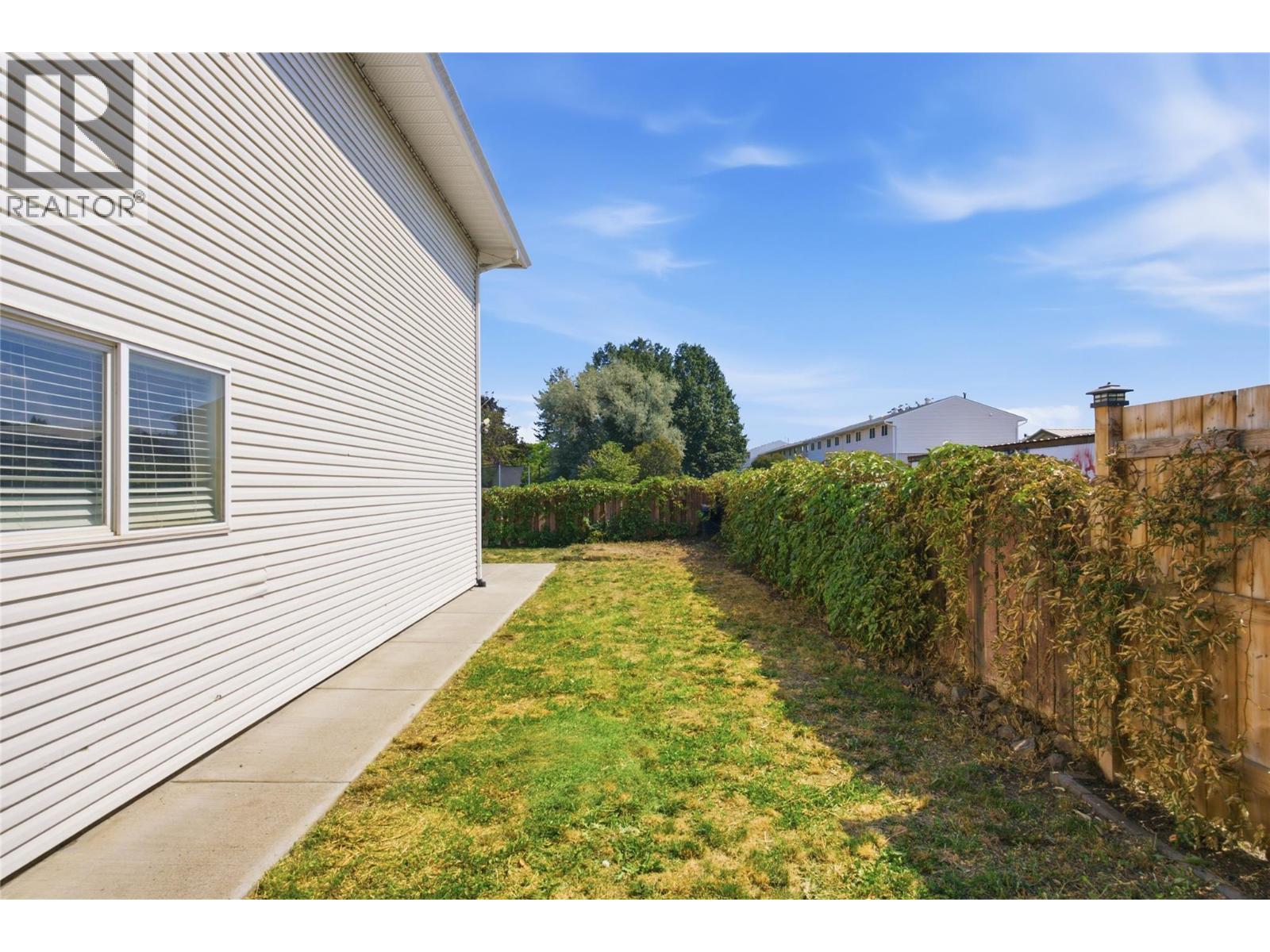 881 Evergreen Place - 41