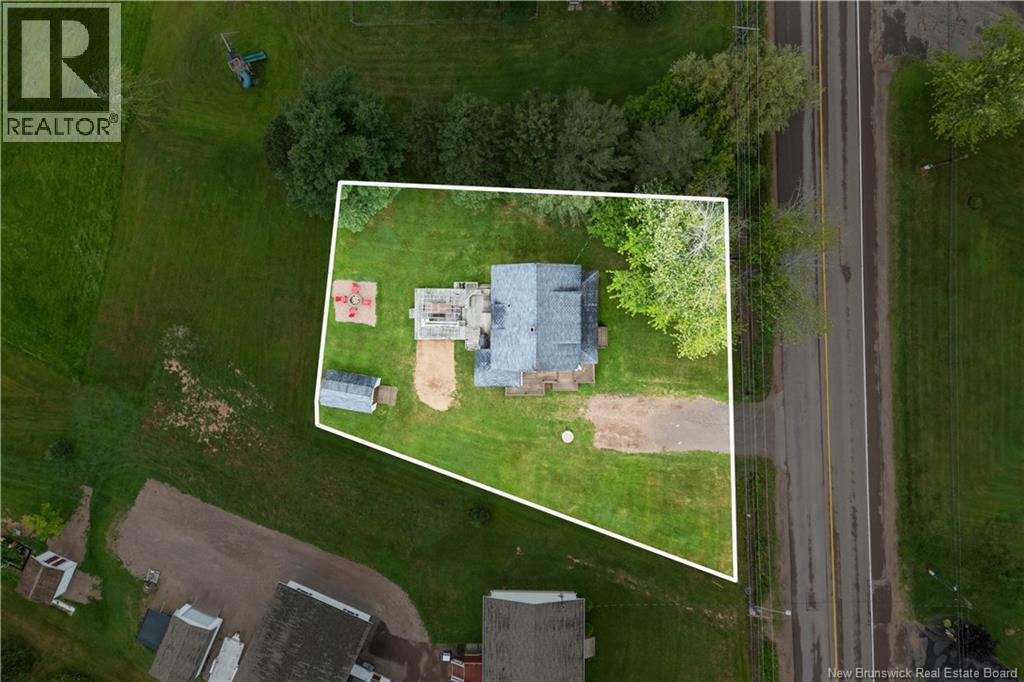 381 La Vallée Road - 3