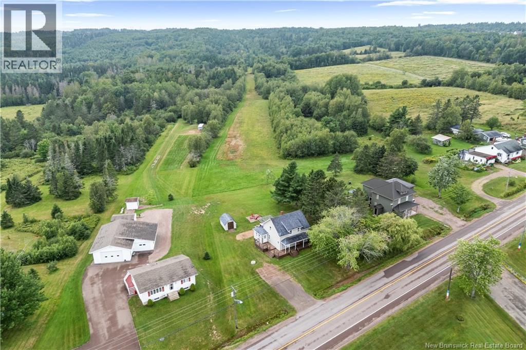 381 La Vallée Road - 2