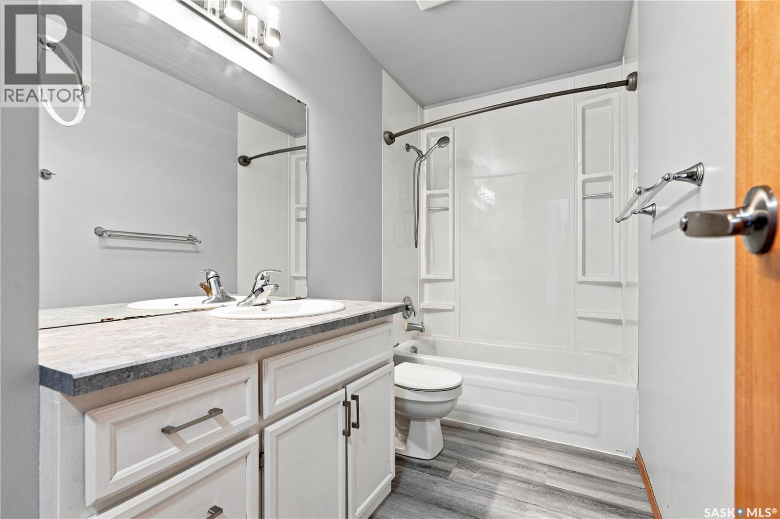 205 Imperial STREET - Image 18