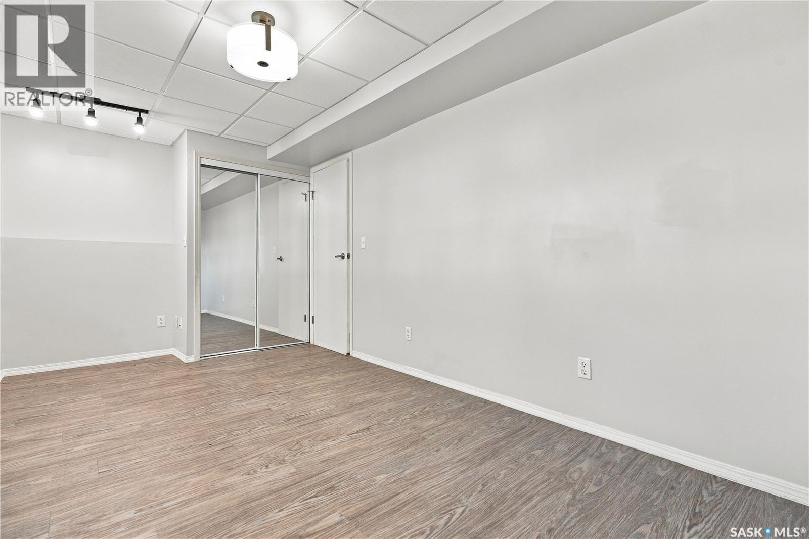205 Imperial STREET - Image 37