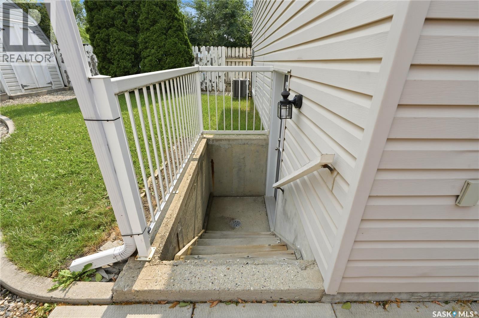 205 Imperial STREET - Image 43