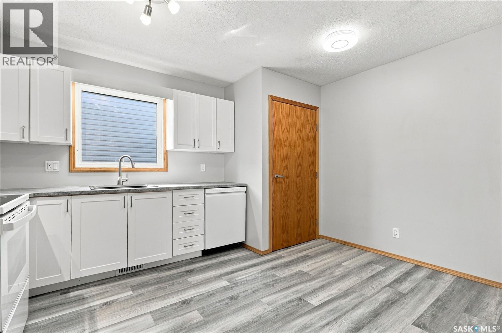 205 Imperial STREET - Image 8