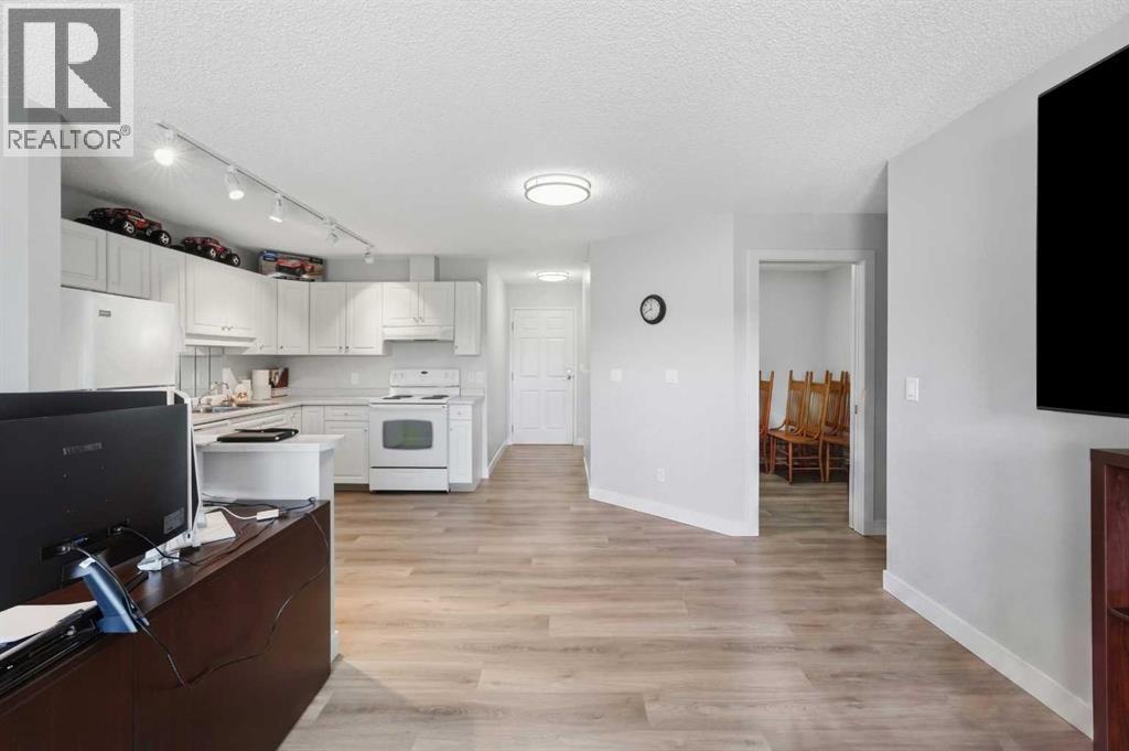 #402 4522 47A Avenue - Image 8