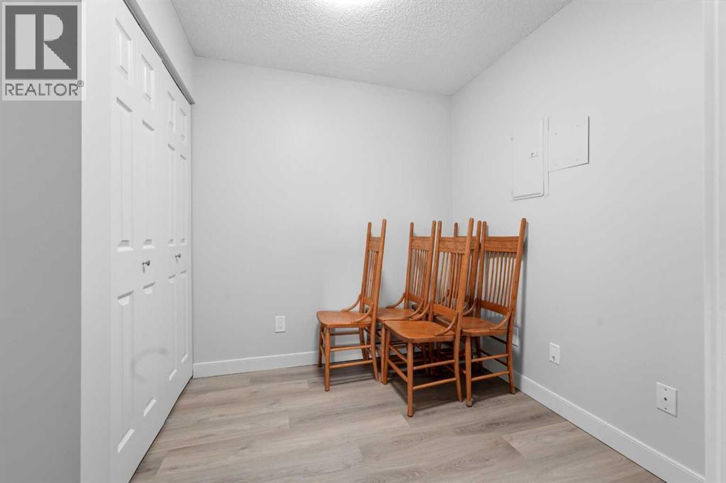 #402 4522 47A Avenue - Image 11
