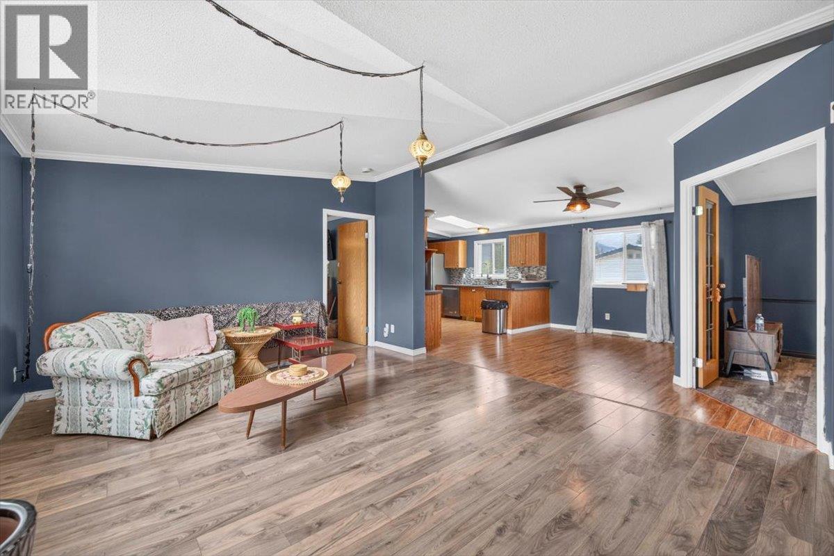 33 Dawson Crescent - 8