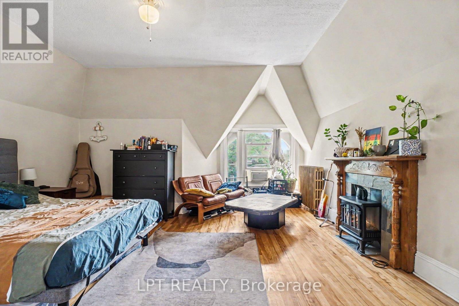 475 MACLAREN STREET - Image 16
