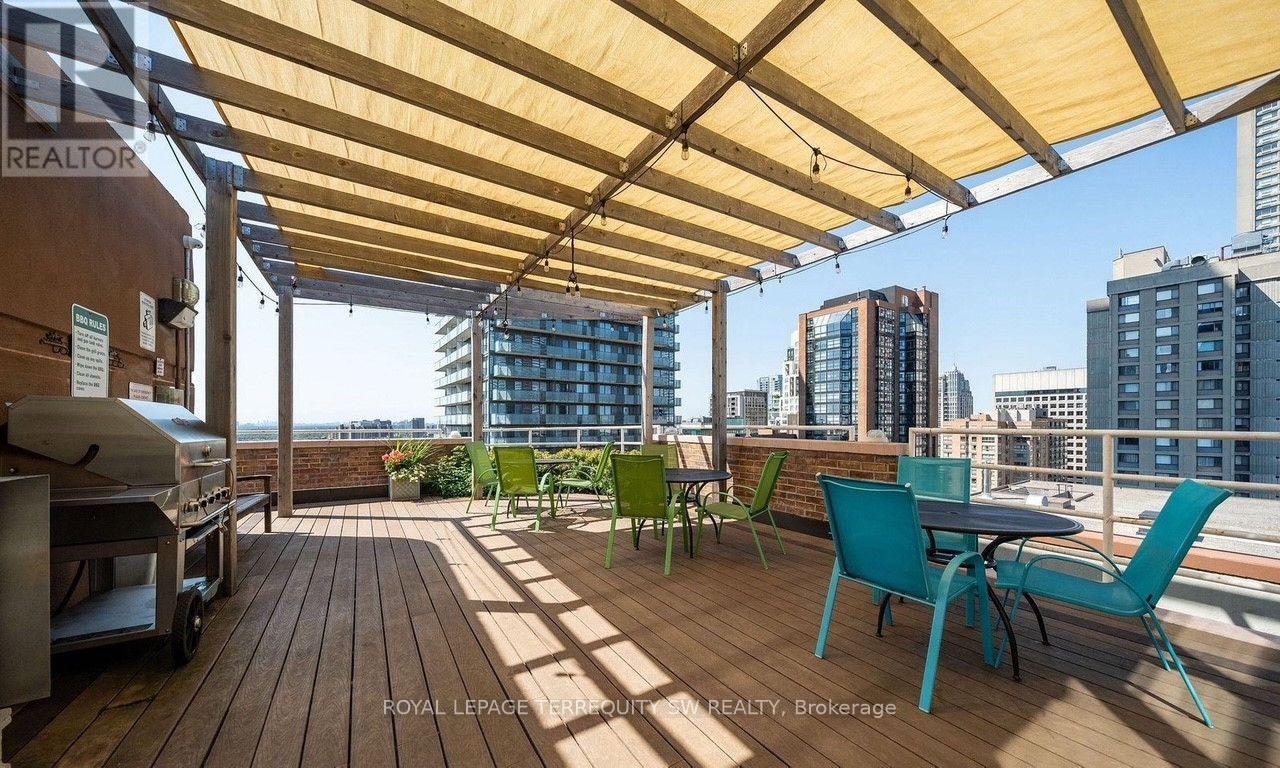 #407 1055 BAY STREET - Image 44