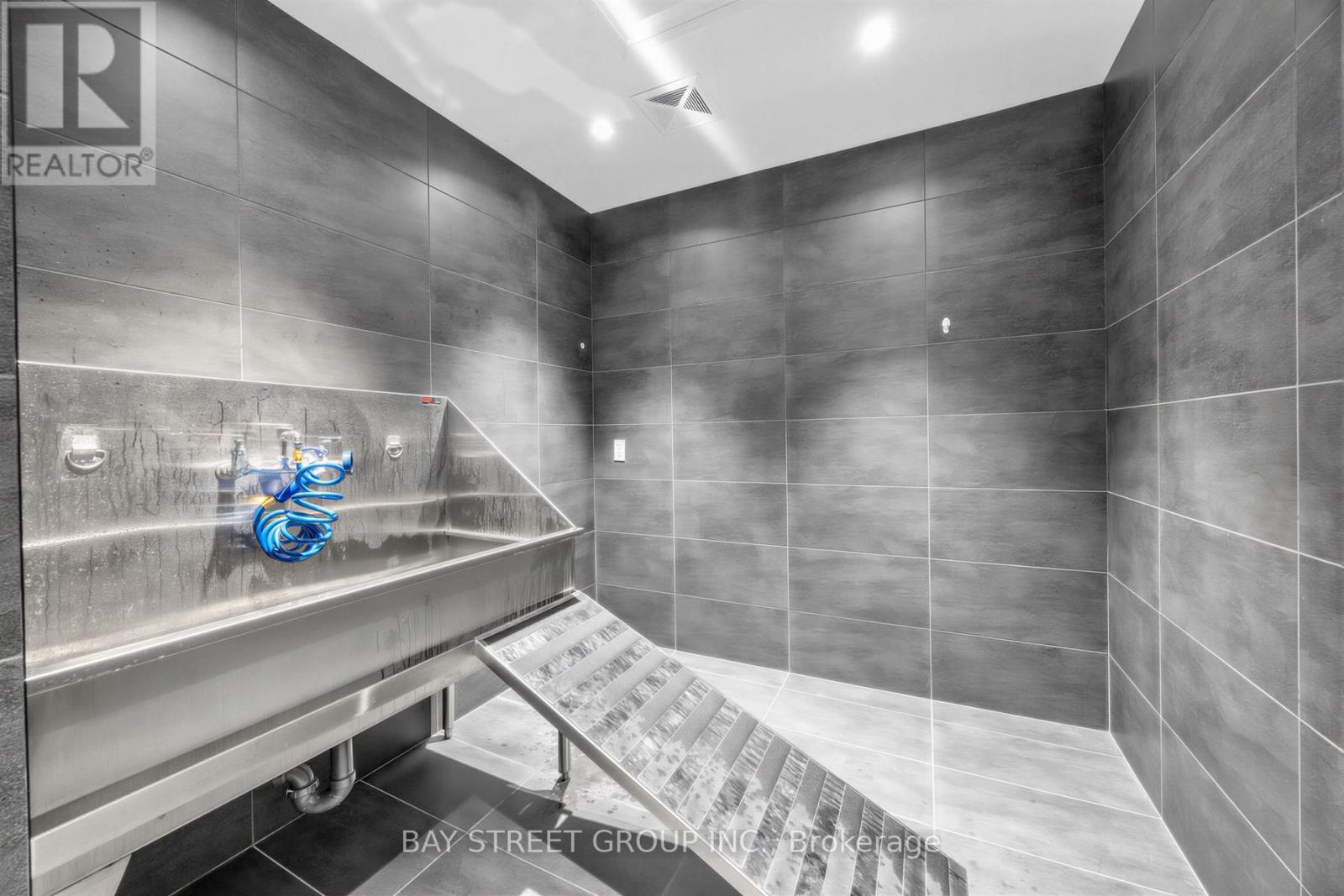 #1602 110 BROADWAY AVENUE - Image 33